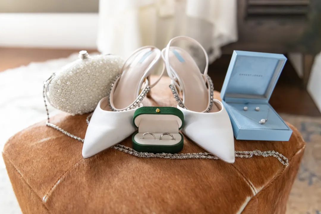 Wedding accesories