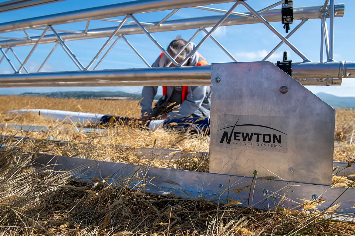 Newton launch systems, launch rail 